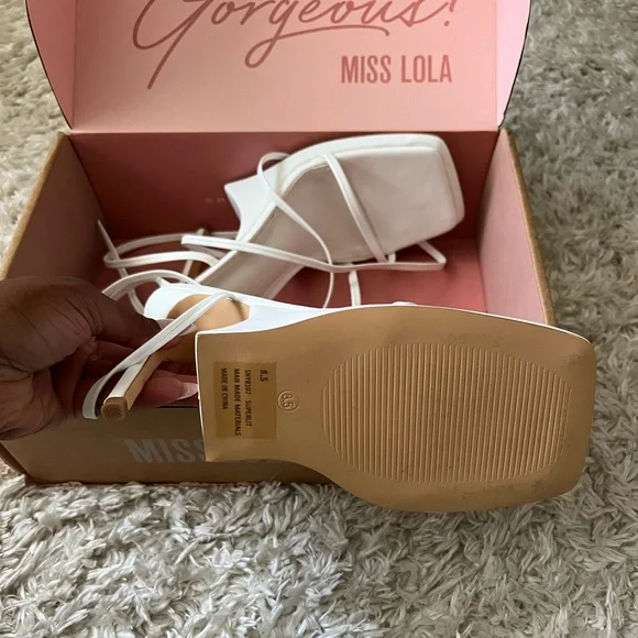 White Strappy Heels NEW - Picture 2 of 4